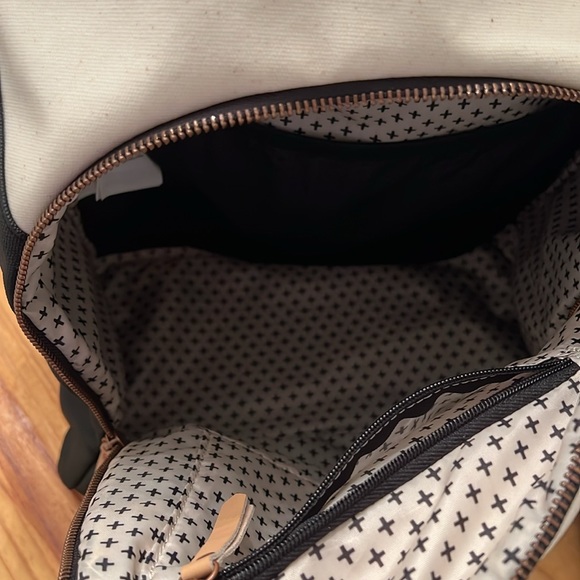 Petunia Pickle Bottom Intermix Slope Diaper Bag - Picture 5 of 8